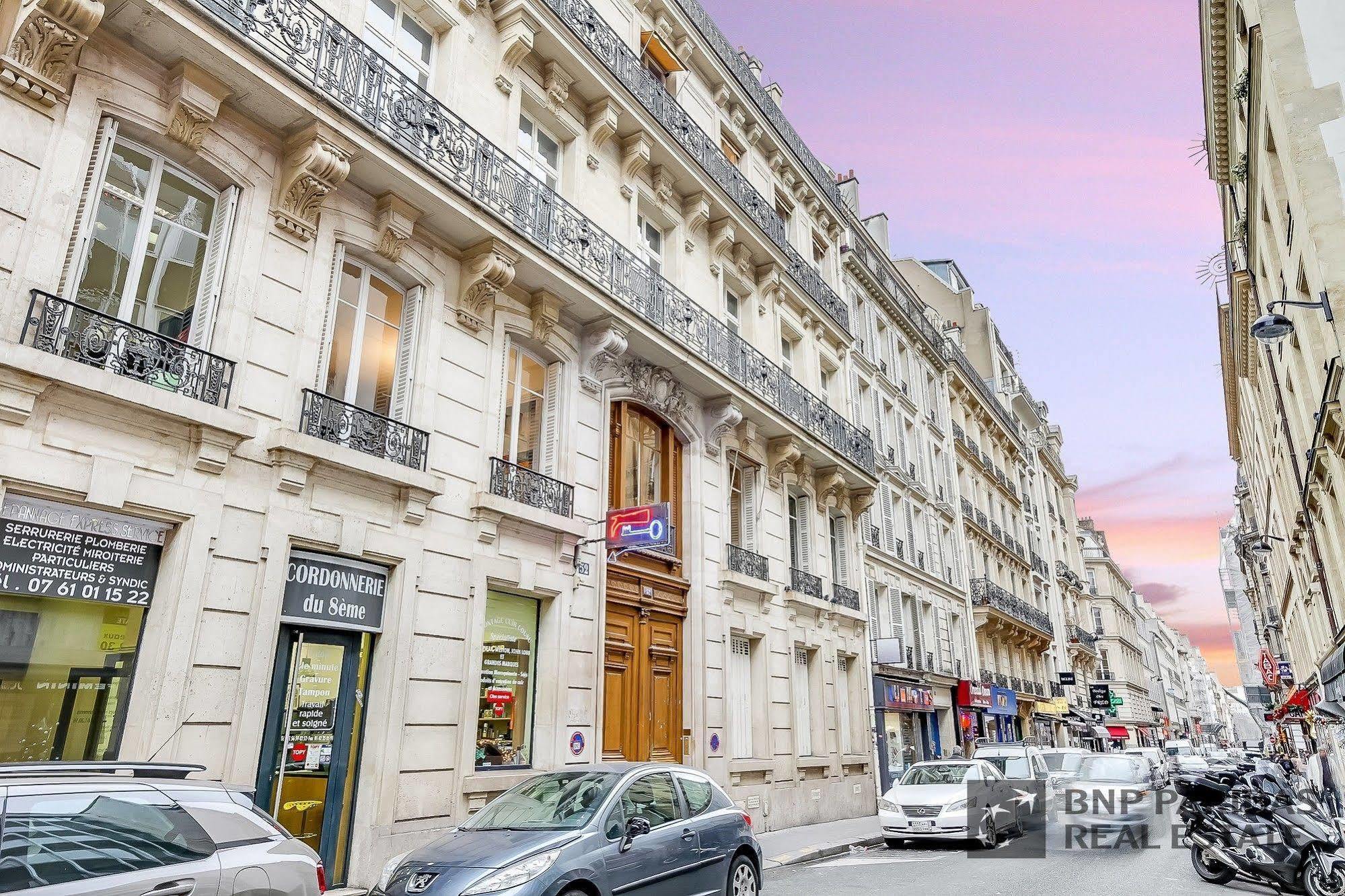 Sweet Inn - Ponthieu Paris Bagian luar foto